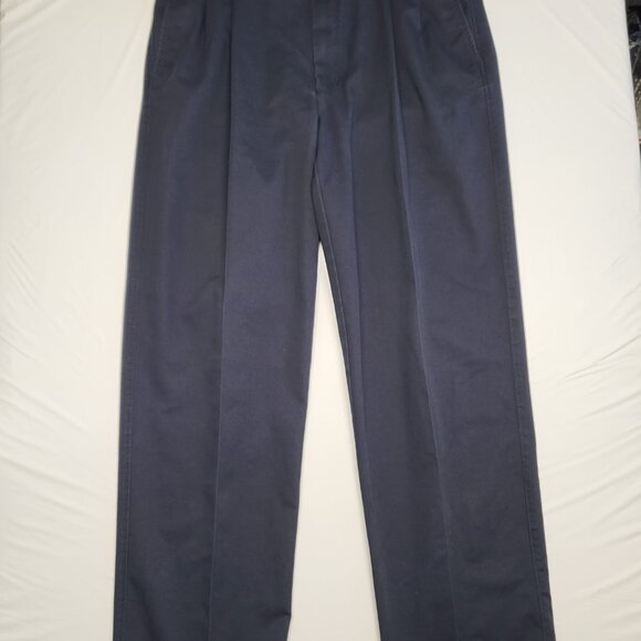 St Johns Bay Pants Worry Free 38 X 34 Classic Fit Chino Pleated Cotton Navy Blue - Picture 2 of 15